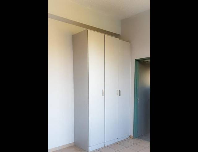 1 BEDROOM APARTMENT FOR SALE IN RICHMOND